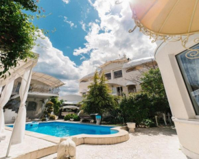 Farneliya club-hotel
